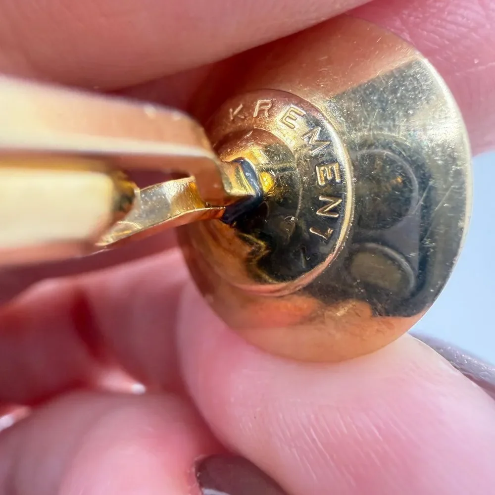 Vintage Gold Tone Kramentz, faux pearl center cuff links!‎